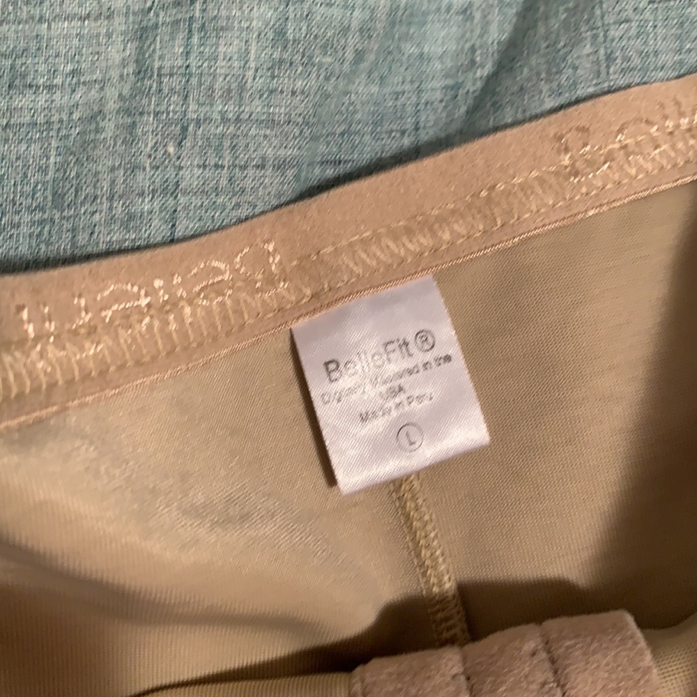 Bellefit postpartum girdle - Picture 2 of 2